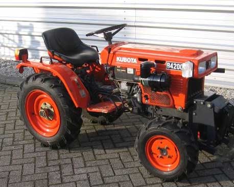 KUBOTA B4200 USZCZELKA GŁOWICY